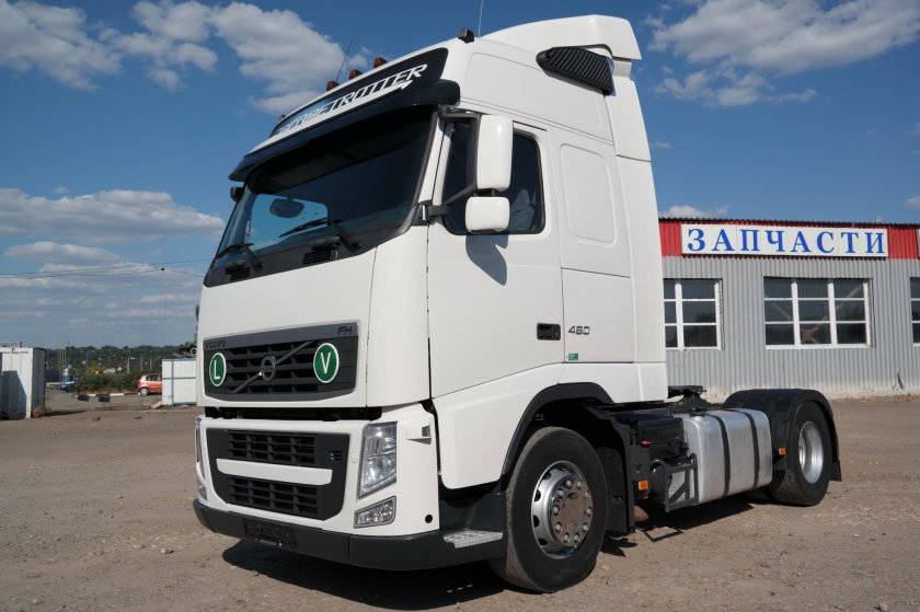 Тягач вольво