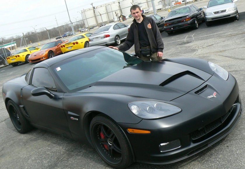 Мокрый асфальт цвет машины