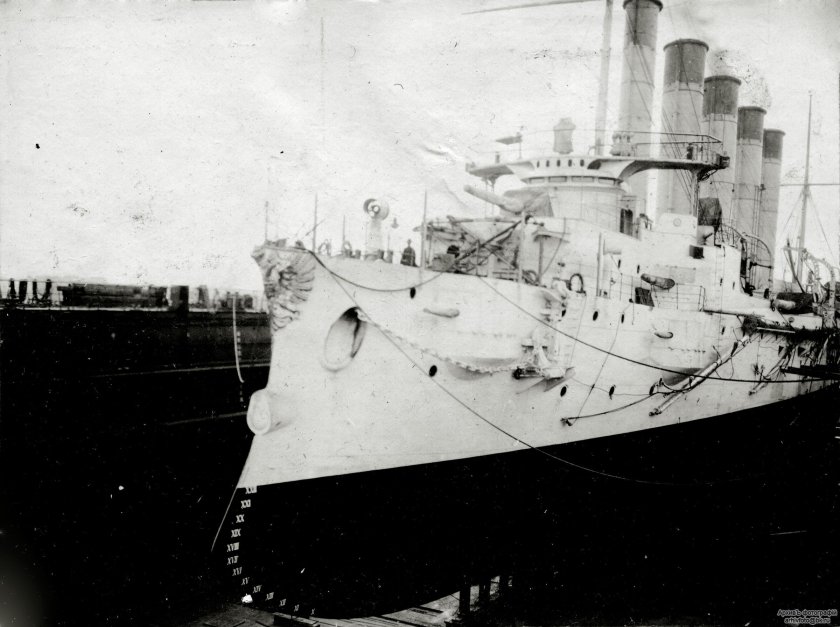 Броненосный крейсер россия 1904