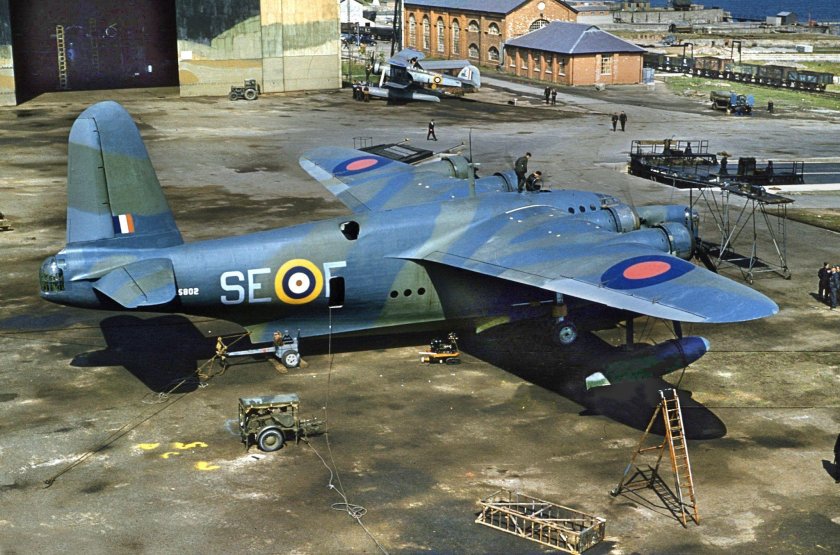 Сандерленд самолет