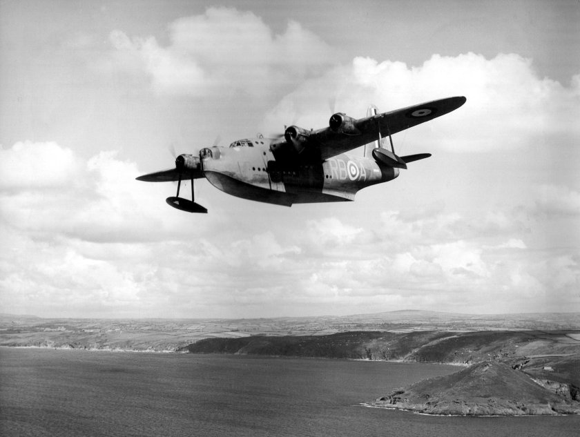 Сандерленд самолет