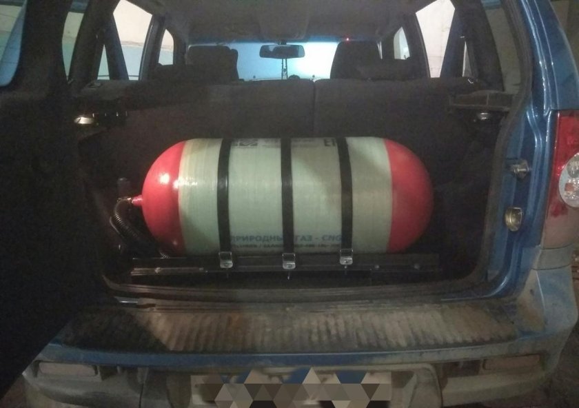 Нива Шевроле баллон метан 100