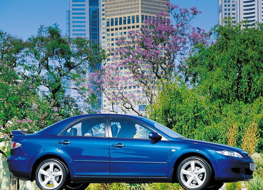 Мазда 6 седан 2002