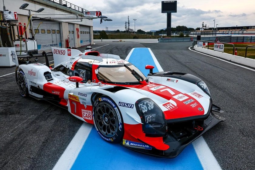 Toyota ts 050 hybrid
