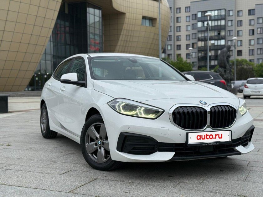 Бмв 1 серии 2020