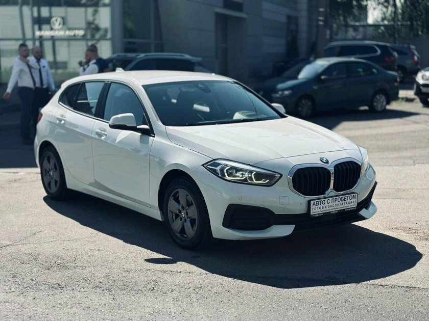 Бмв 118 i
