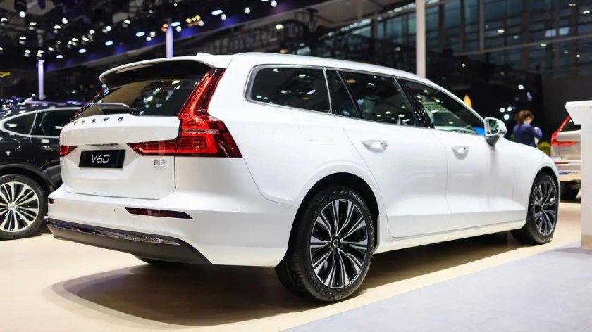 Volvo v 60 cross country