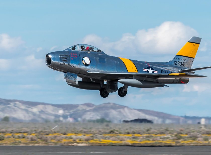 Истребитель Сейбр f-86