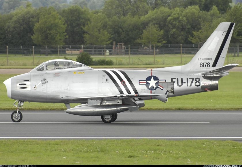 Истребитель Сейбр f-86