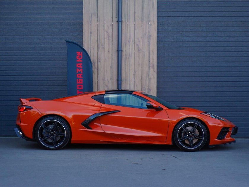 Chevrolet corvette c 8 stingray