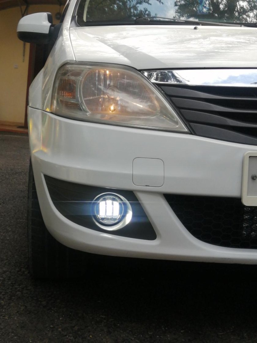 Противотуманки на Рено Логан 1 Рестайлинг