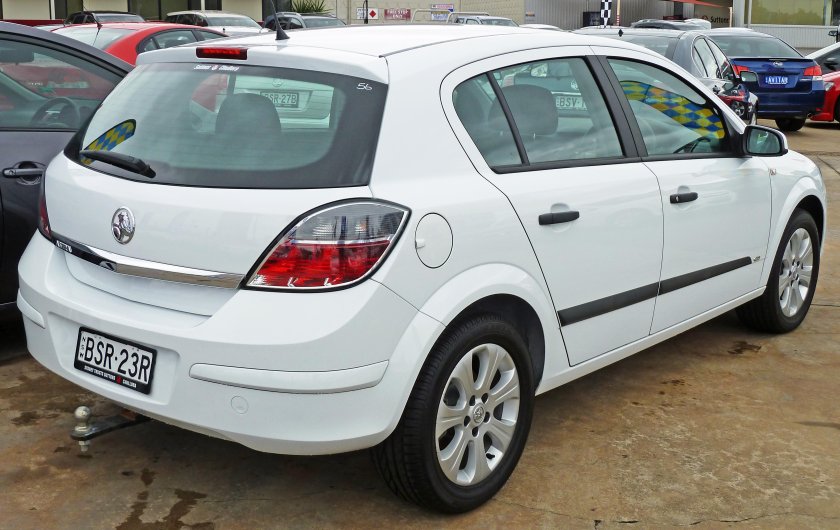 Opel Astra 2010 хэтчбек