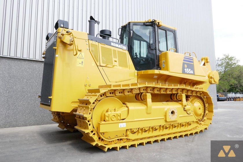 Бульдозер Комацу 155