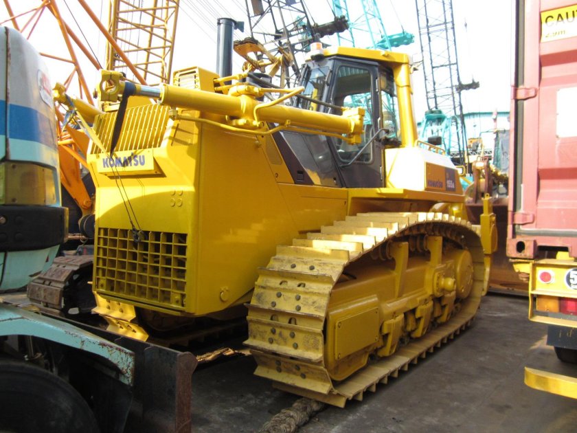 Бульдозер Komatsu d155a-5