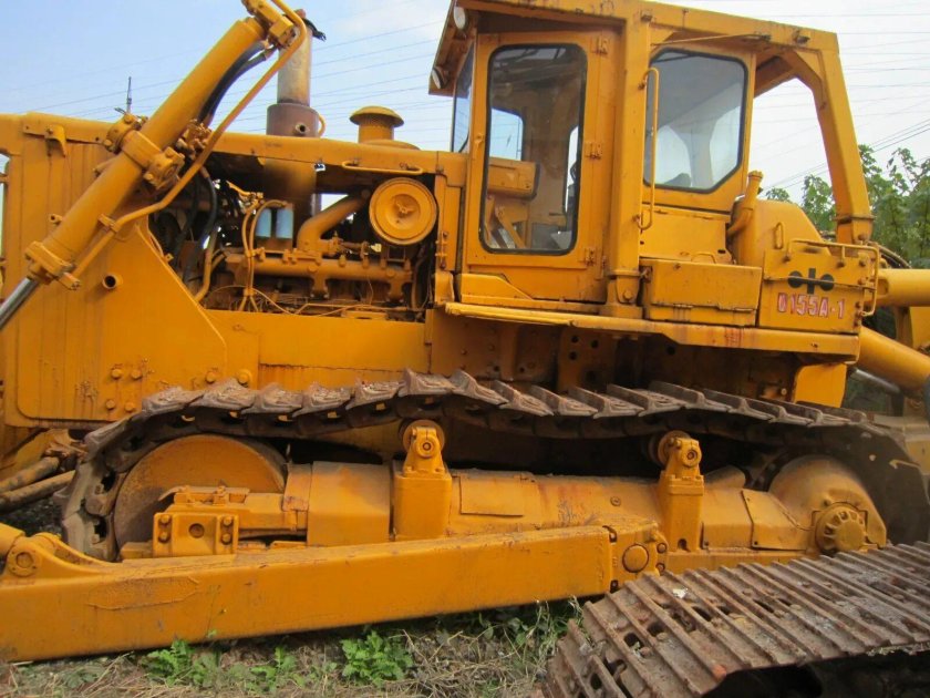 Бульдозер Komatsu d155a-1