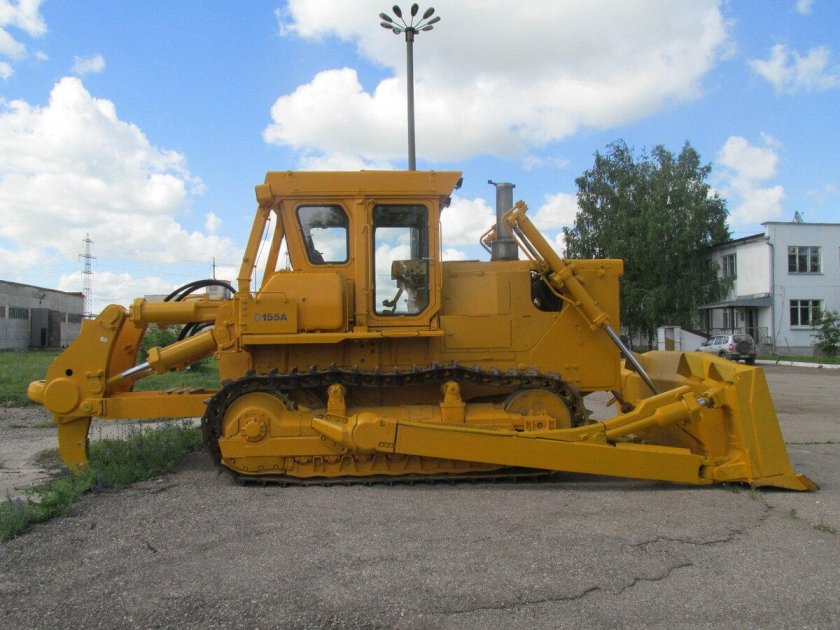 Komatsu 155