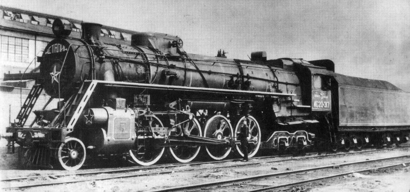 Пассажирский паровоз "Иосиф Сталин"