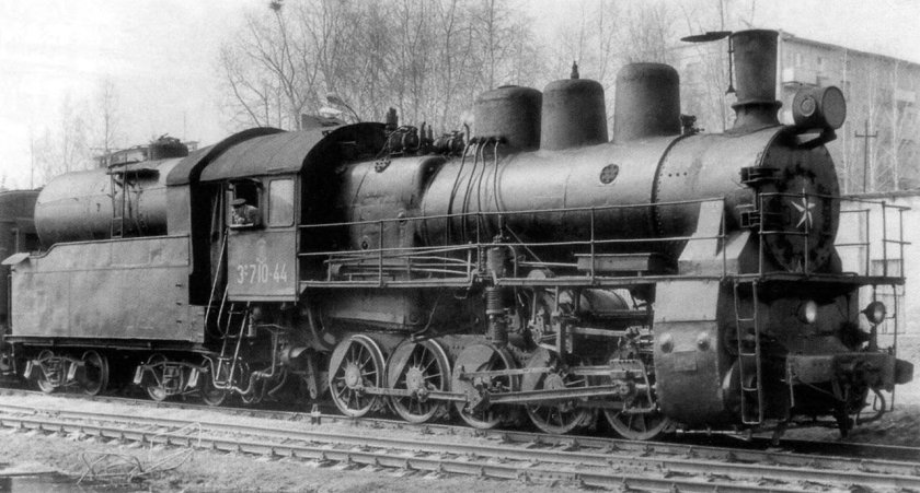 Паровоз эм 710-30