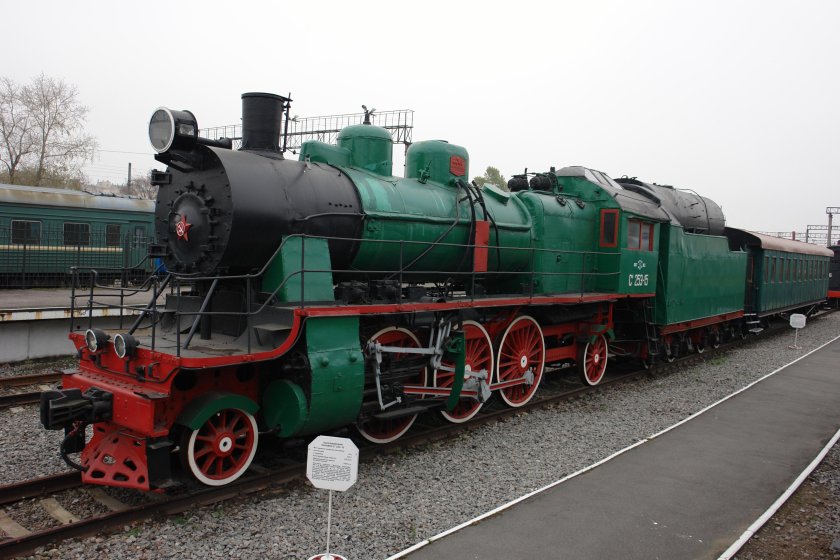 Паровоз Су 210-68