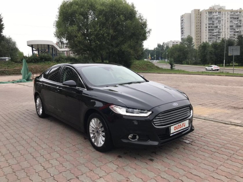 Ford Mondeo 2017 черный