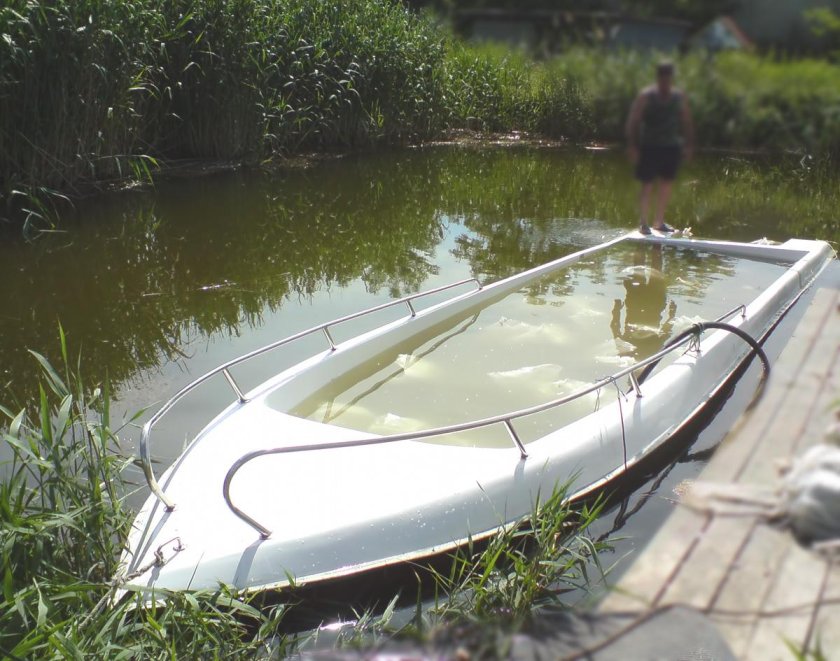 Пластиковые лодки для рыбалки