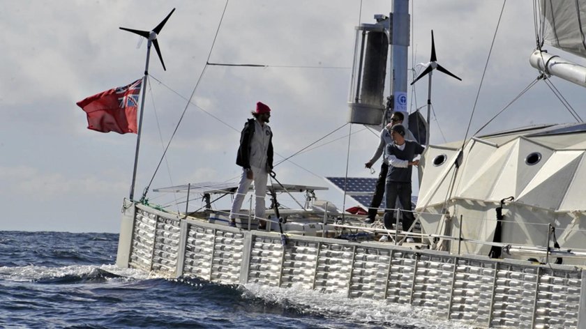 Plastiki катамаран