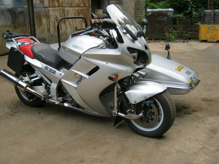 Yamaha FJR 1300 Custom