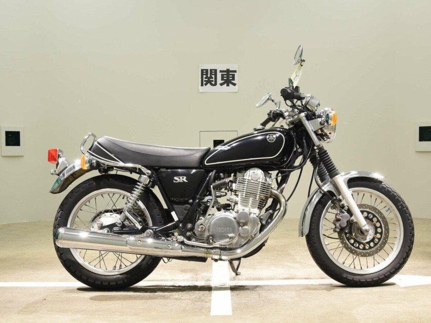 Yamaha sr400 2021