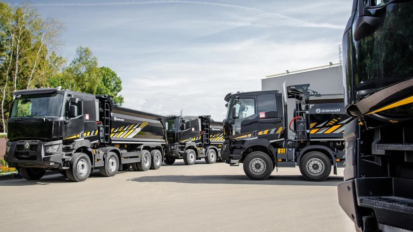 Рено самосвал 8х4