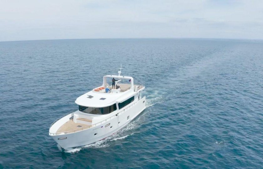 Popilov 19.99 стальная моторная яхта