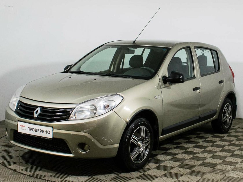 Renault Sandero 2010