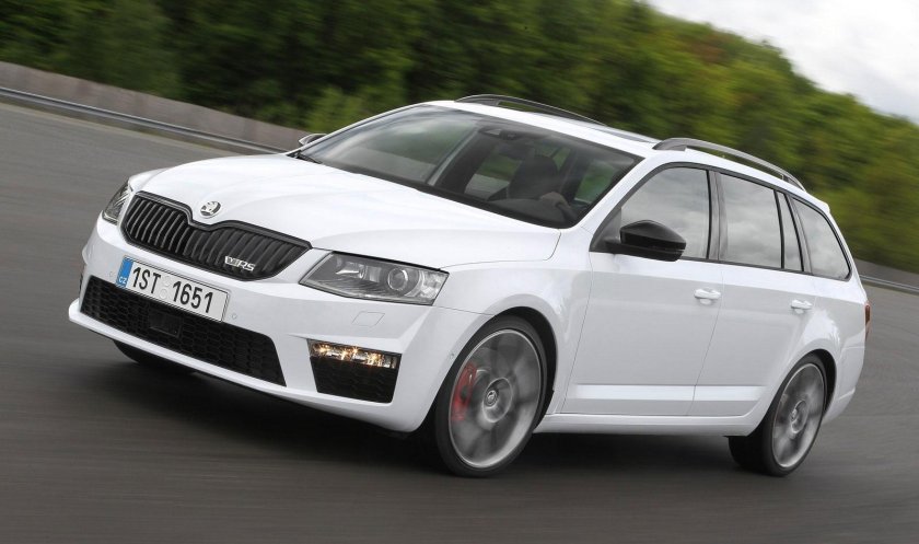 Skoda Octavia RS Combi a7