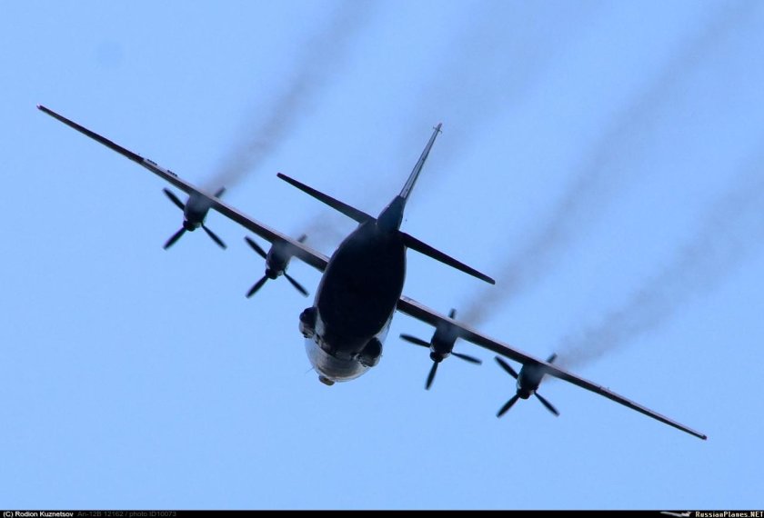 Черный силуэт АН 12