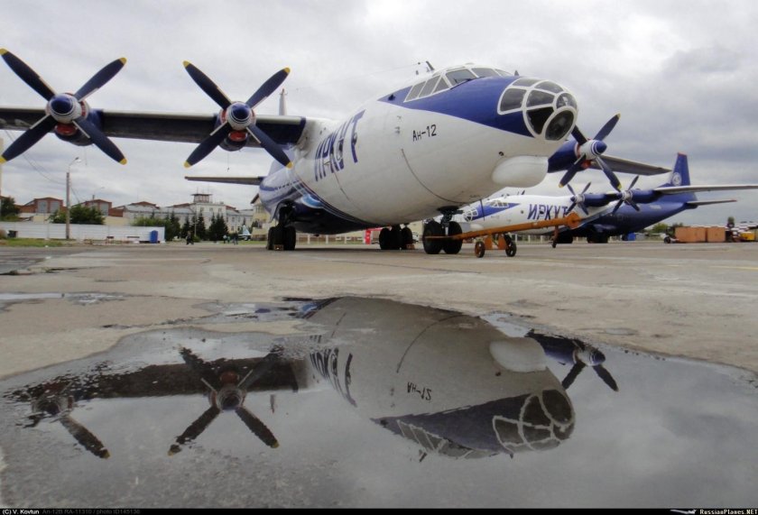 АН-12 Иркут