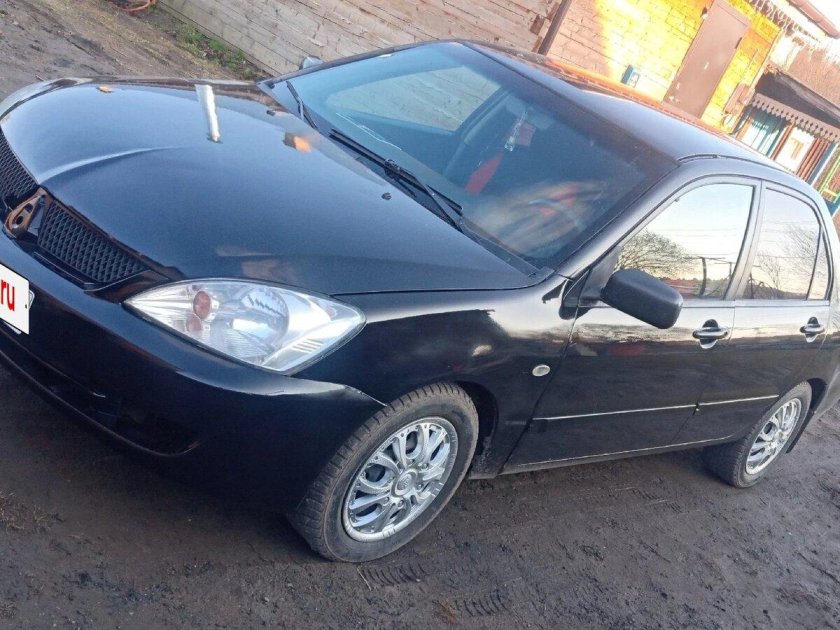 Седан mitsubishi lancer ix