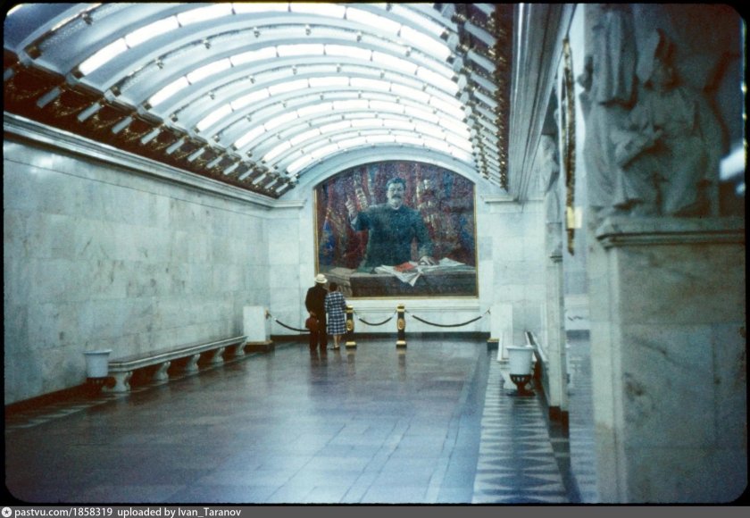 Станция метро Нарвская сталинская