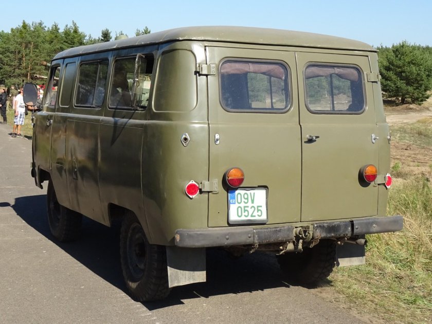 Уаз буханка старая
