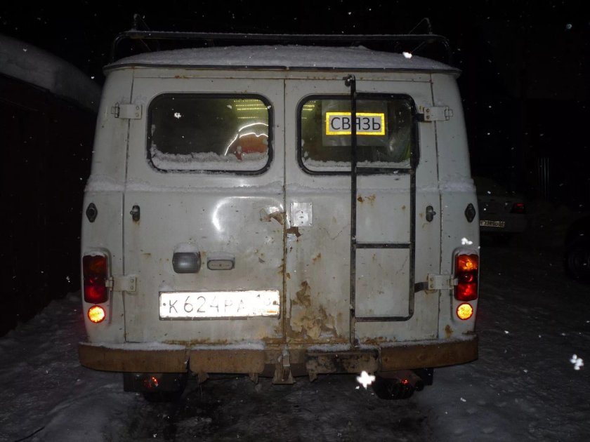 УАЗ 452 Буханка сзади