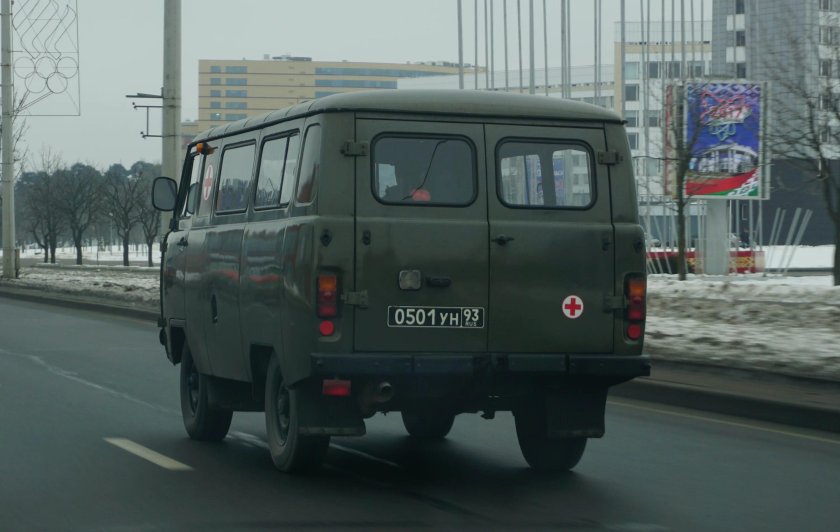 УАЗ 1998 вид сзади