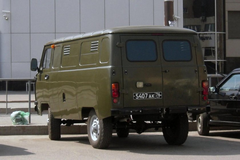 УАЗ фургон 3741