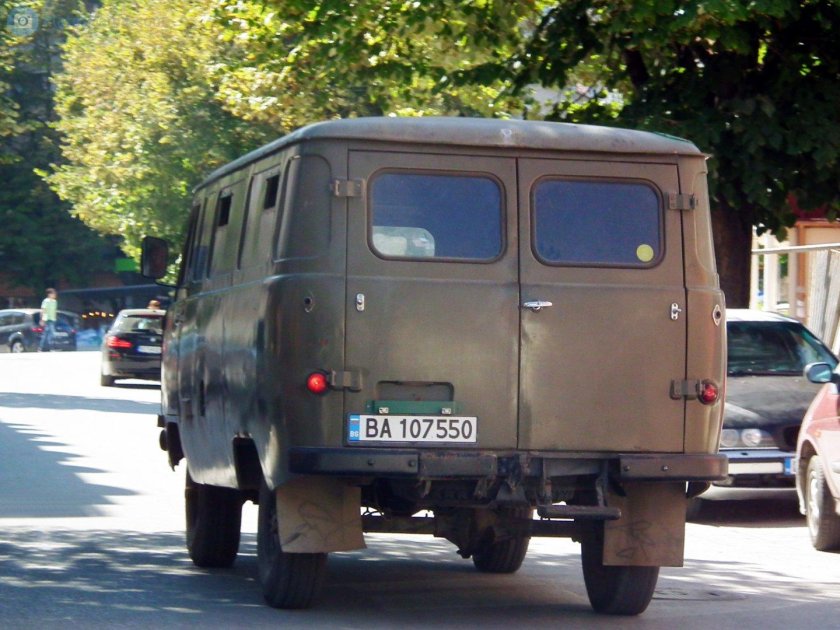 УАЗ 452 сзади