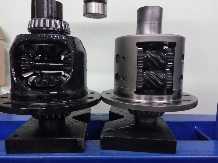 Редуктор с торсен Ауди 100 с4