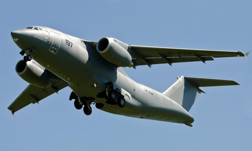 Самолет АН 178