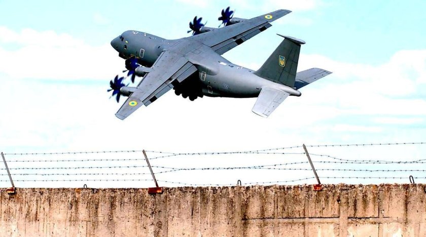 Украинский самолет ан77