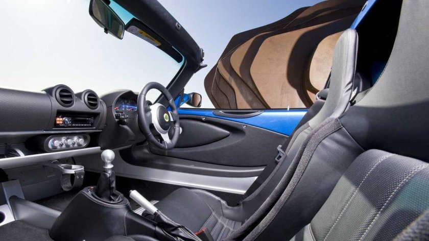 Лотус Элис 2010