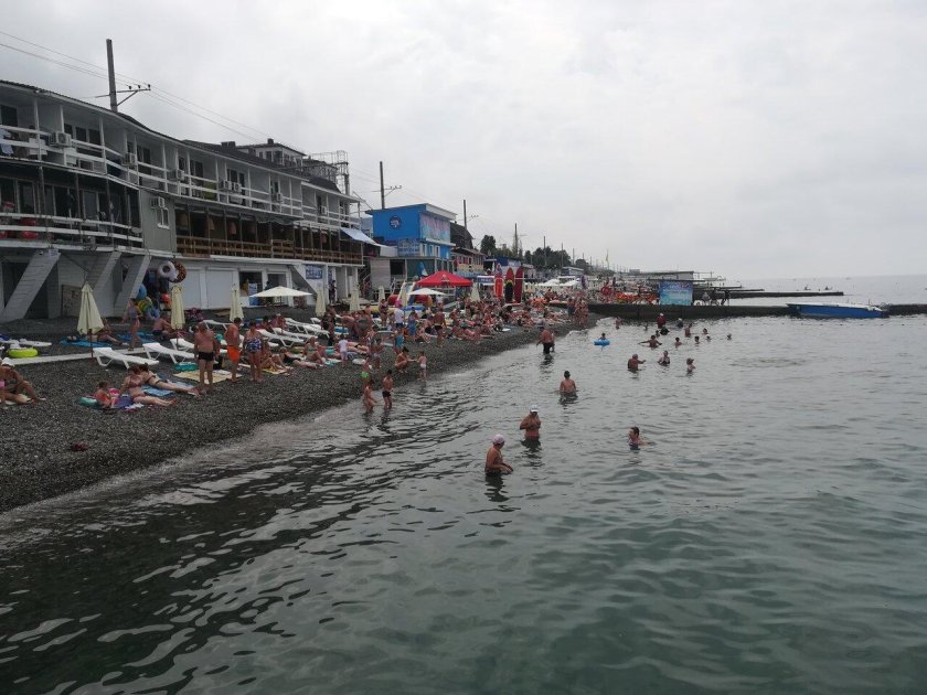 Пляж Южный 2 в Адлере