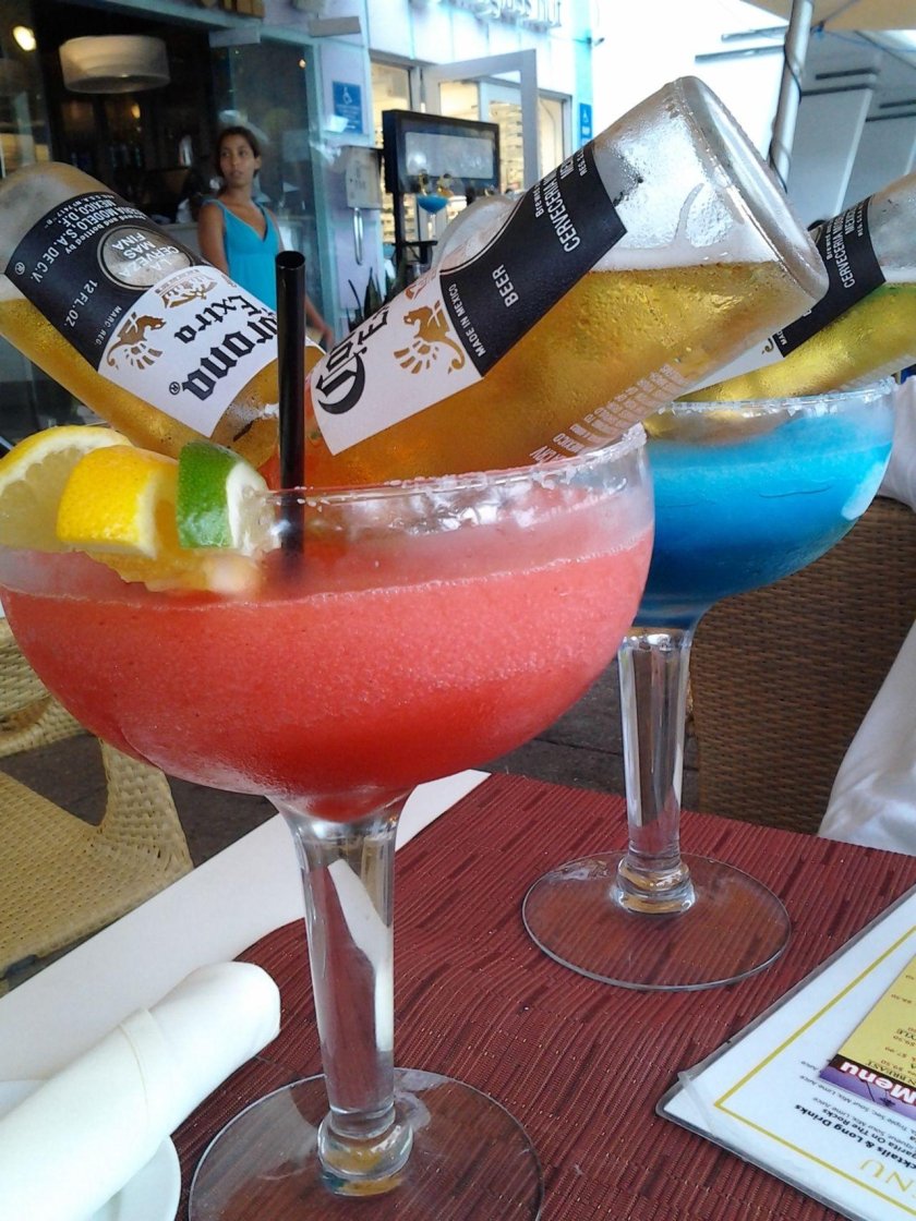 Бокалы для коктейлей