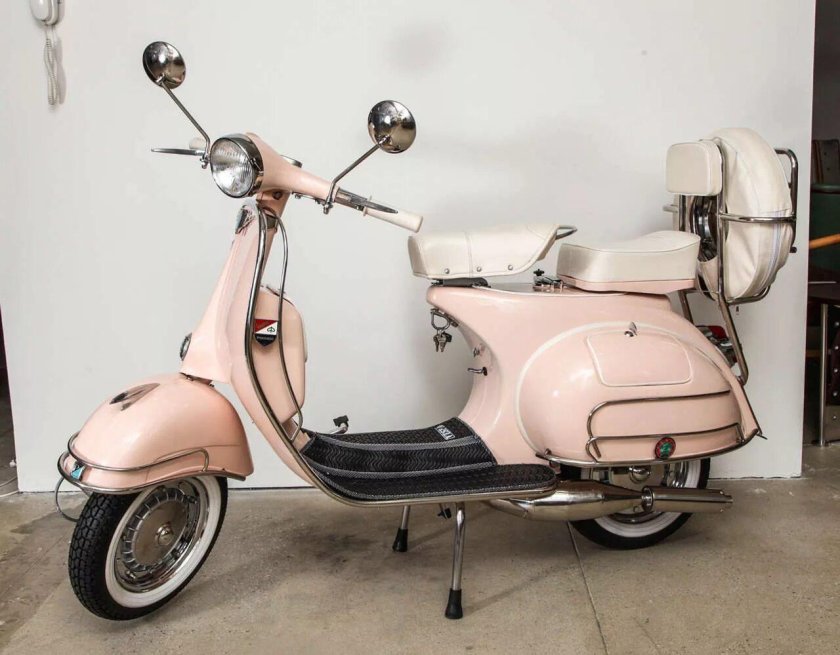 Vespa Piaggio ретро