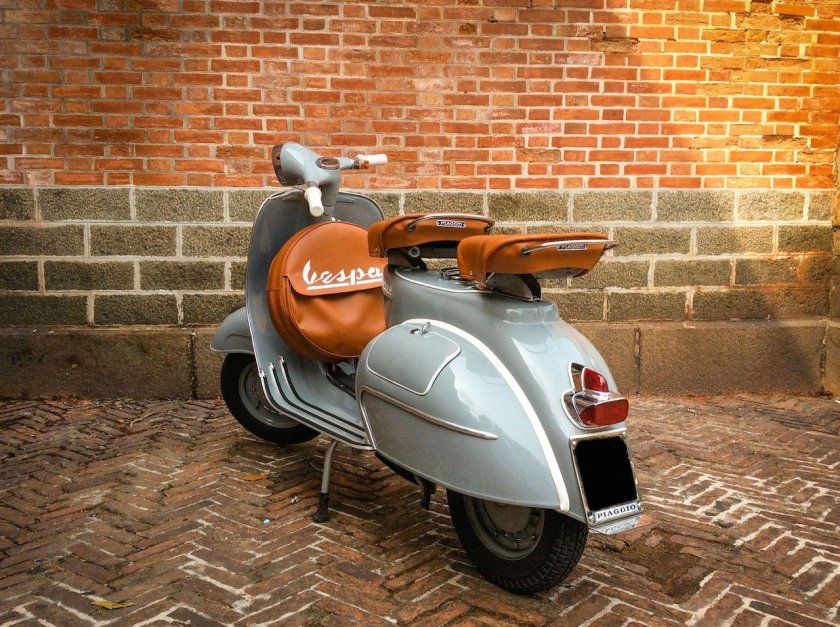 Мотороллер веспа