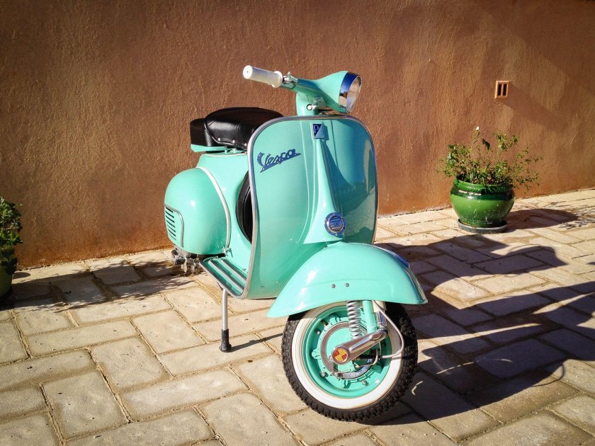 Веспа мотороллер